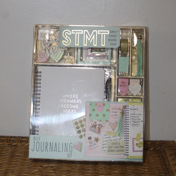 STMT D.I.Y. Journaling Set. - Picture 2 of 5